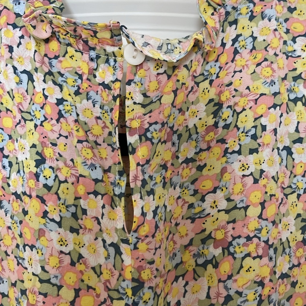 Short Sleeve Flower Top - Picture 5 of 5